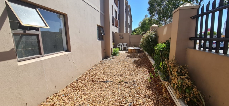 2 Bedroom Property for Sale in Parklands Western Cape